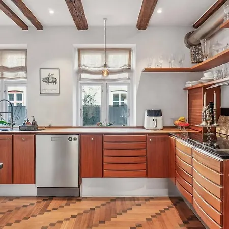 Beautiful Townhouse With A Garden In The Location In * Koppenhága